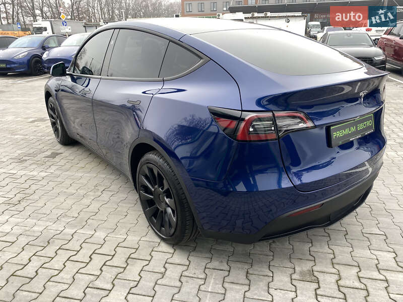 Позашляховик / Кросовер Tesla Model Y 2024 в Києві