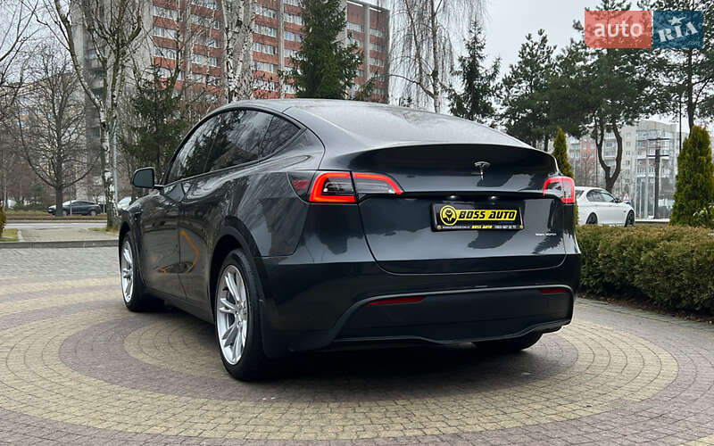 Внедорожник / Кроссовер Tesla Model Y 2024 в Львове