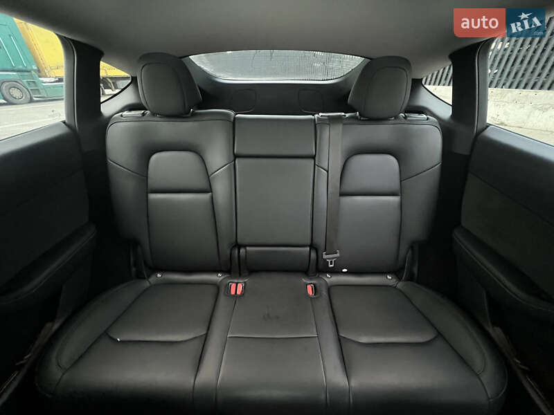 Внедорожник / Кроссовер Tesla Model Y 2023 в Луцке