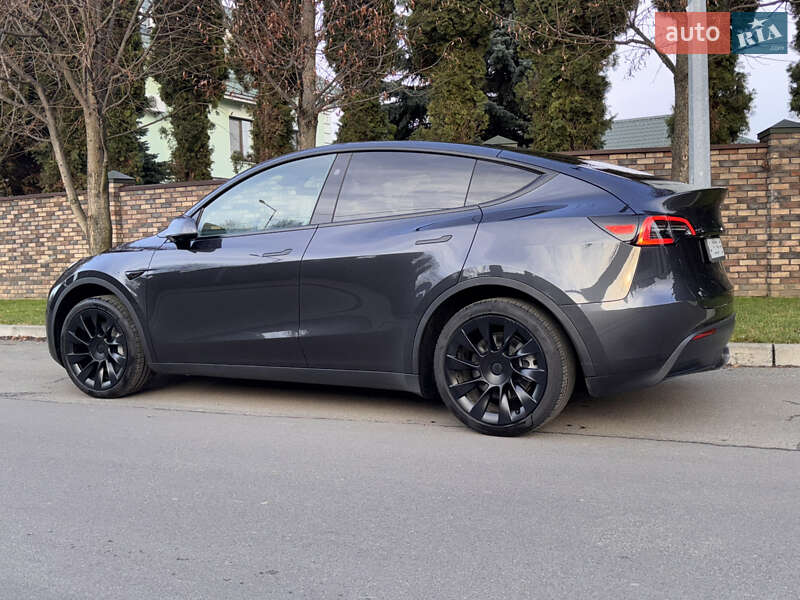 Внедорожник / Кроссовер Tesla Model Y 2024 в Киеве фото 15 Внедорожник / Кроссовер Tesla Model Y 2024 в Киеве