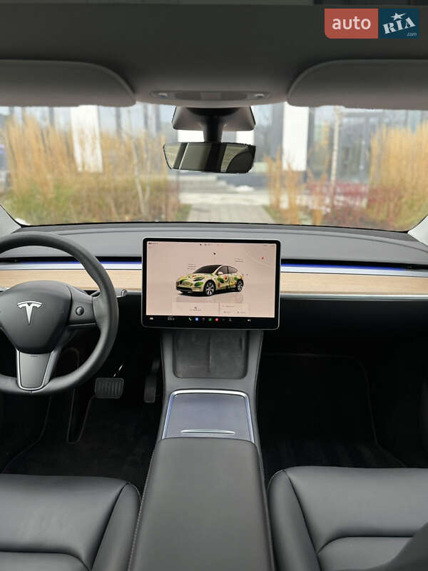 Внедорожник / Кроссовер Tesla Model Y 2023 в Киеве