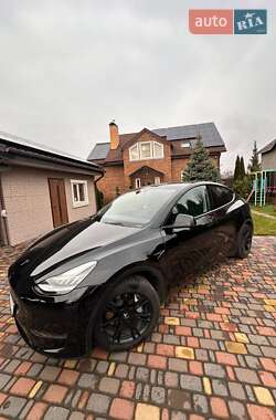 Внедорожник / Кроссовер Tesla Model Y 2021 в Киеве