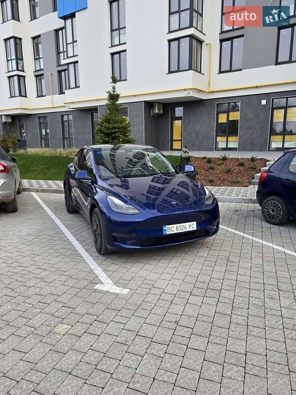 Tesla Model Y 2024 Tesla Model Y 2024