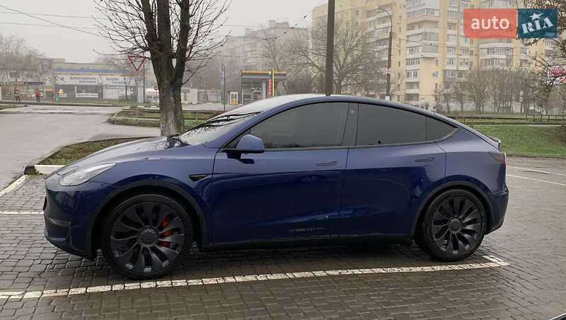 Внедорожник / Кроссовер Tesla Model Y 2021 в Харькове