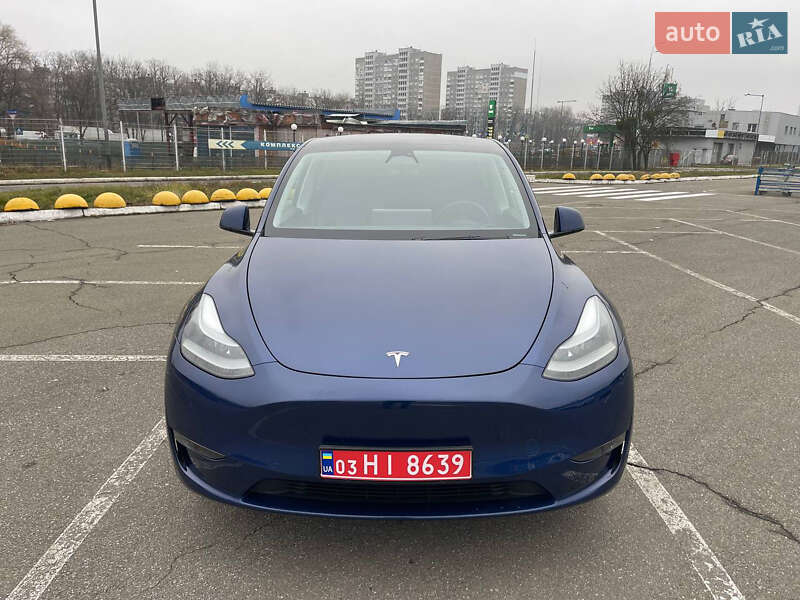 Внедорожник / Кроссовер Tesla Model Y 2023 в Киеве
