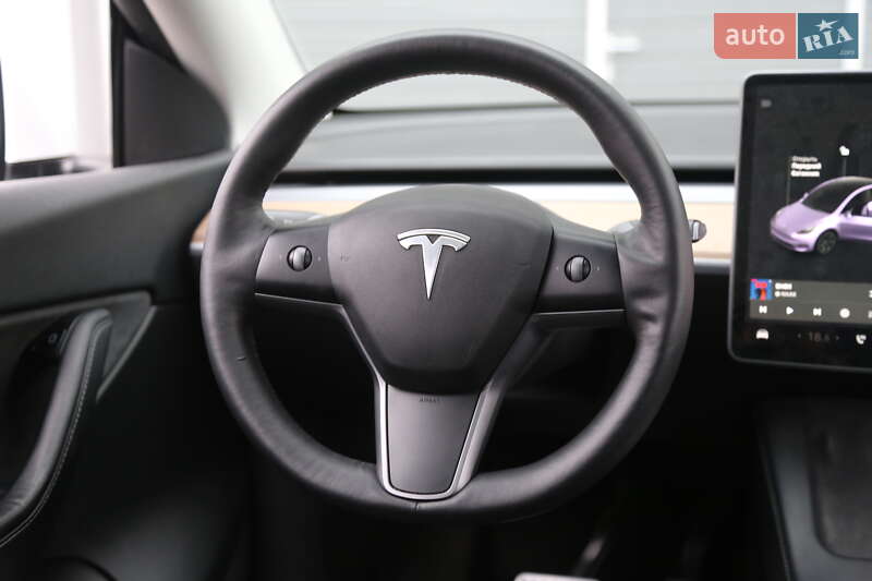 Позашляховик / Кросовер Tesla Model Y 2021 в Києві