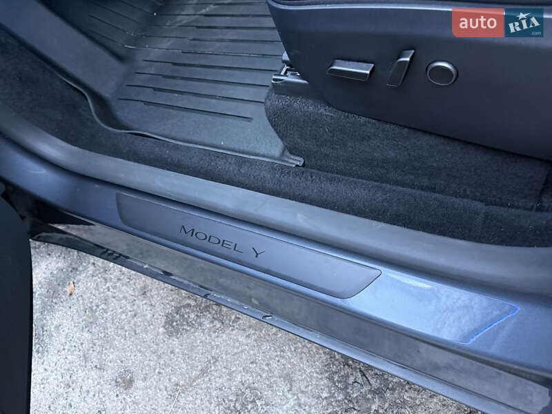Внедорожник / Кроссовер Tesla Model Y 2023 в Днепре фото 16 Внедорожник / Кроссовер Tesla Model Y 2023 в Днепре