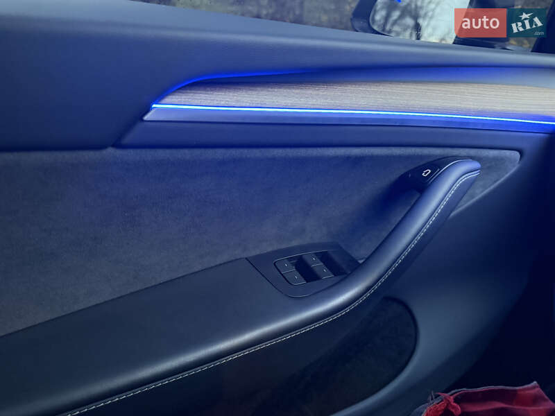 Внедорожник / Кроссовер Tesla Model Y 2023 в Днепре фото 21 Внедорожник / Кроссовер Tesla Model Y 2023 в Днепре