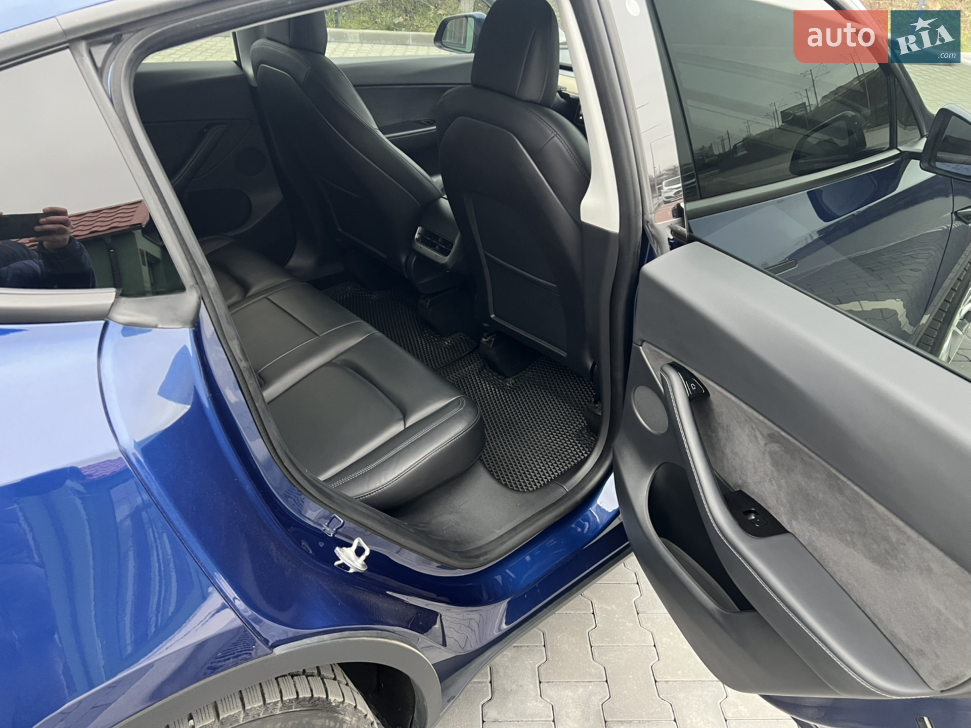 2020 Tesla Model Y - мініатюра 9