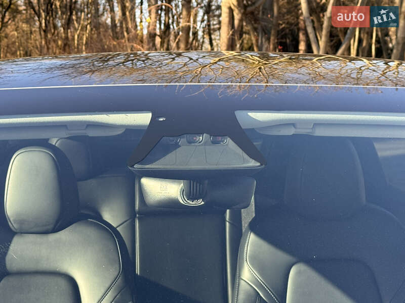 Внедорожник / Кроссовер Tesla Model Y 2023 в Львове