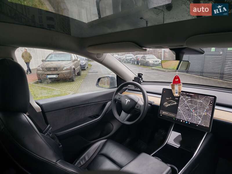 Внедорожник / Кроссовер Tesla Model Y 2020 в Львове