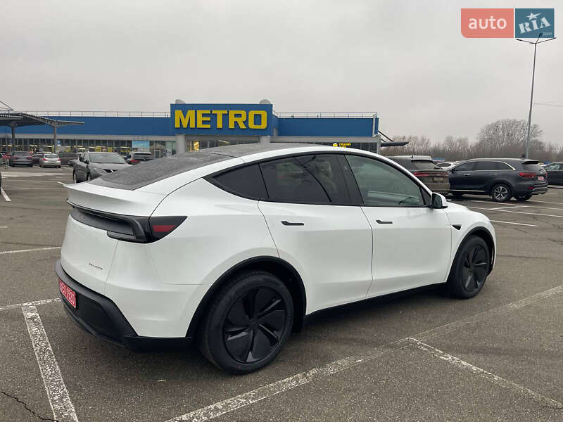 Внедорожник / Кроссовер Tesla Model Y 2025 в Киеве фото 9 Внедорожник / Кроссовер Tesla Model Y 2025 в Киеве