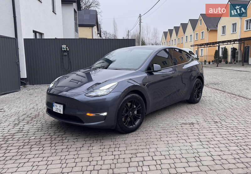 Внедорожник / Кроссовер Tesla Model Y 2022 в Киеве