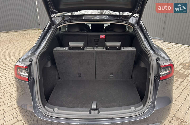 Внедорожник / Кроссовер Tesla Model Y 2022 в Киеве