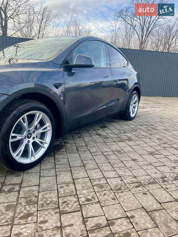 Внедорожник / Кроссовер Tesla Model Y 2023 в Тернополе фото 4 Внедорожник / Кроссовер Tesla Model Y 2023 в Тернополе