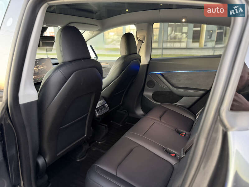 Позашляховик / Кросовер Tesla Model Y 2024 в Львові