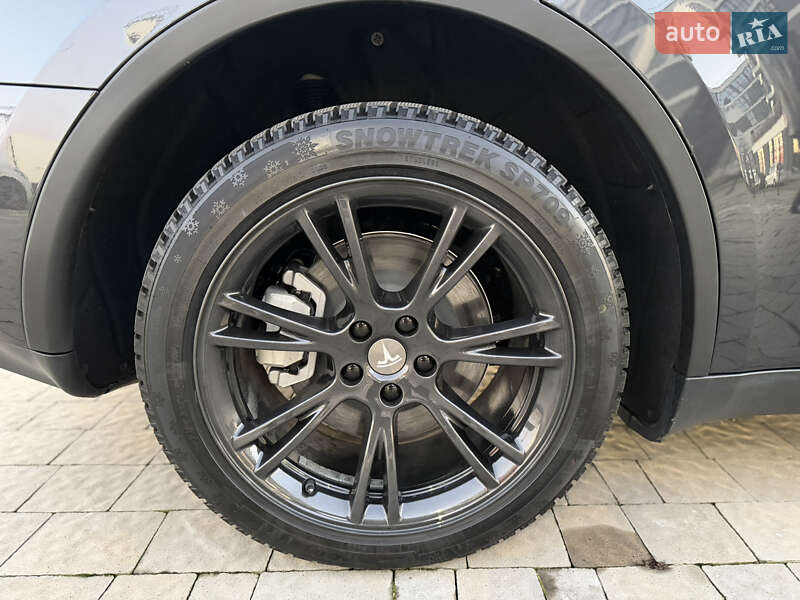 Позашляховик / Кросовер Tesla Model Y 2024 в Львові