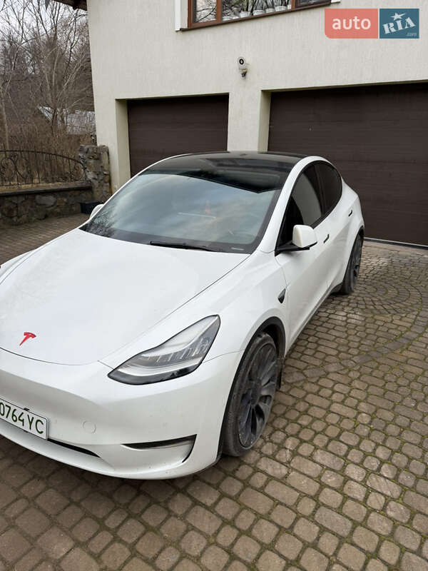 Внедорожник / Кроссовер Tesla Model Y 2020 в Львове