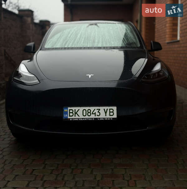 Внедорожник / Кроссовер Tesla Model Y 2024 в Ровно