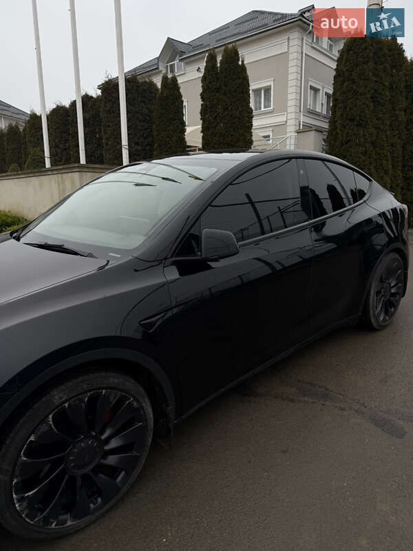 Внедорожник / Кроссовер Tesla Model Y 2022 в Львове