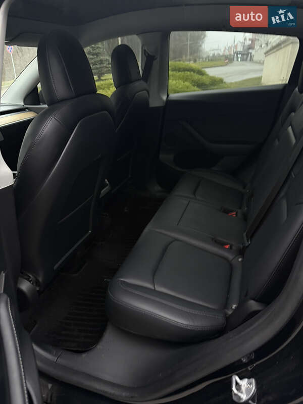 Внедорожник / Кроссовер Tesla Model Y 2022 в Львове