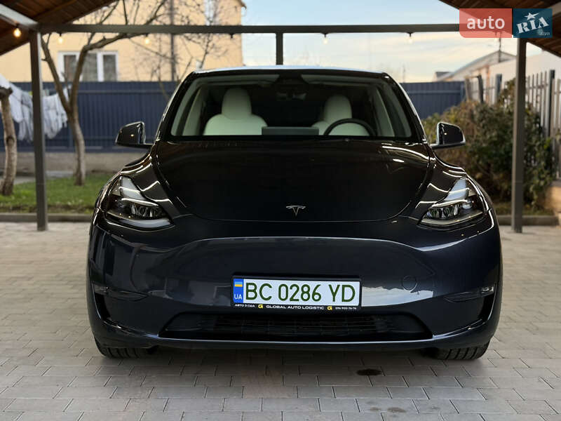 Внедорожник / Кроссовер Tesla Model Y 2025 в Львове