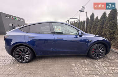 Позашляховик / Кросовер Tesla Model Y 2022 в Львові