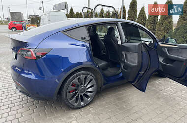 Позашляховик / Кросовер Tesla Model Y 2022 в Львові