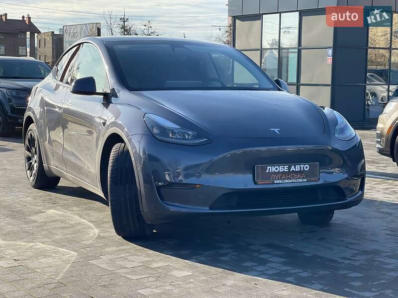 Позашляховик / Кросовер Tesla Model Y 2022 в Львові
