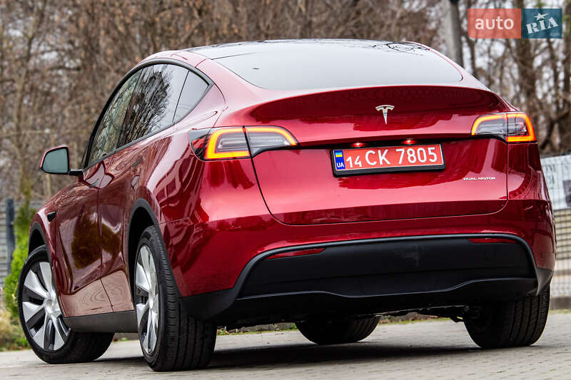 Внедорожник / Кроссовер Tesla Model Y 2024 в Львове