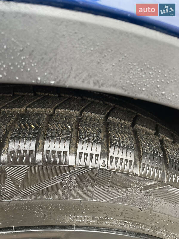 Внедорожник / Кроссовер Tesla Model Y 2021 в Тернополе