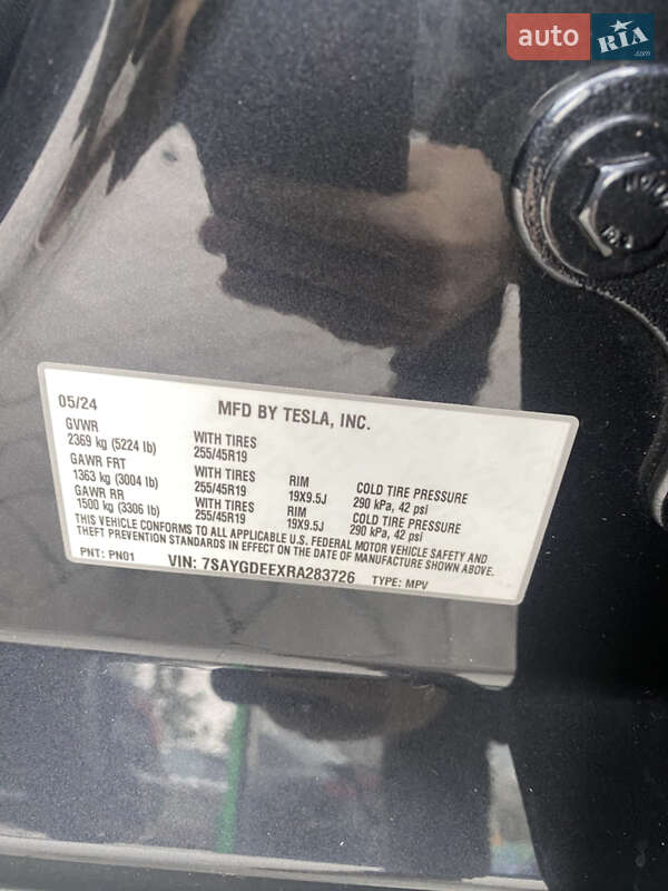 Позашляховик / Кросовер Tesla Model Y 2024 в Києві