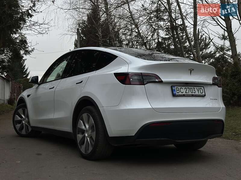 Позашляховик / Кросовер Tesla Model Y 2023 в Львові фото 2 Позашляховик / Кросовер Tesla Model Y 2023 в Львові