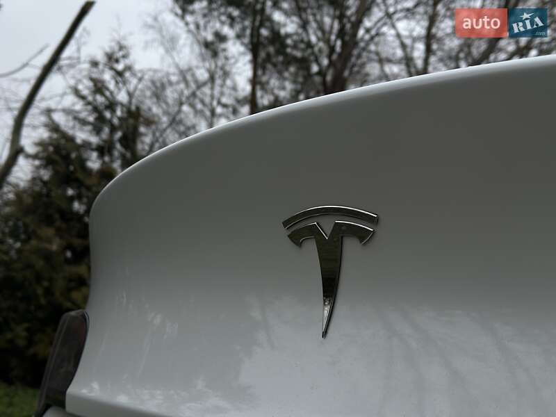 Позашляховик / Кросовер Tesla Model Y 2023 в Львові фото 34 Позашляховик / Кросовер Tesla Model Y 2023 в Львові