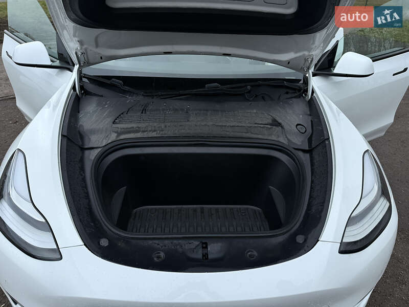Позашляховик / Кросовер Tesla Model Y 2020 в Львові фото 19 Позашляховик / Кросовер Tesla Model Y 2020 в Львові
