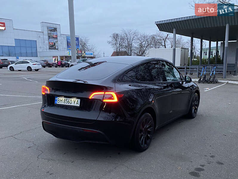 Внедорожник / Кроссовер Tesla Model Y 2023 в Измаиле