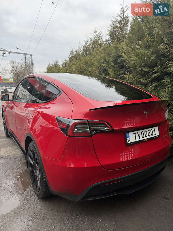 Позашляховик / Кросовер Tesla Model Y 2021 в Рава-Руській