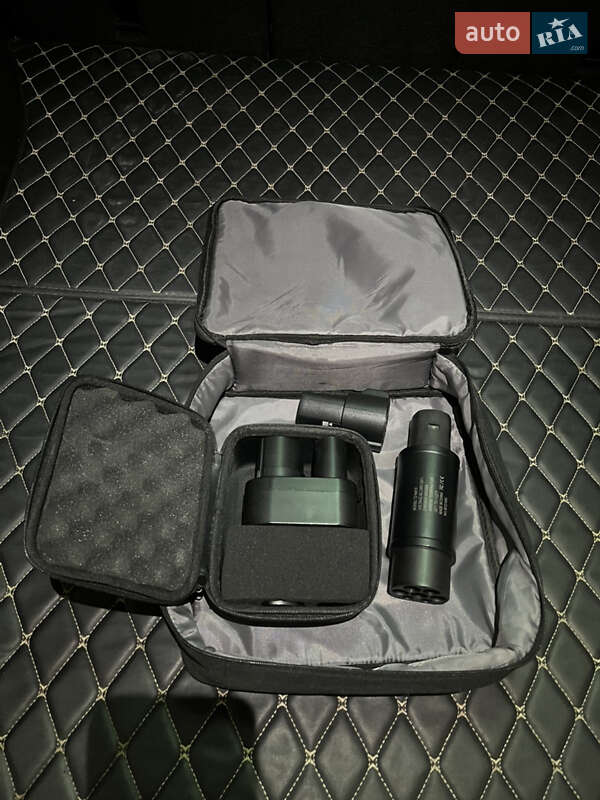 Позашляховик / Кросовер Tesla Model Y 2022 в Києві фото 12 Позашляховик / Кросовер Tesla Model Y 2022 в Києві