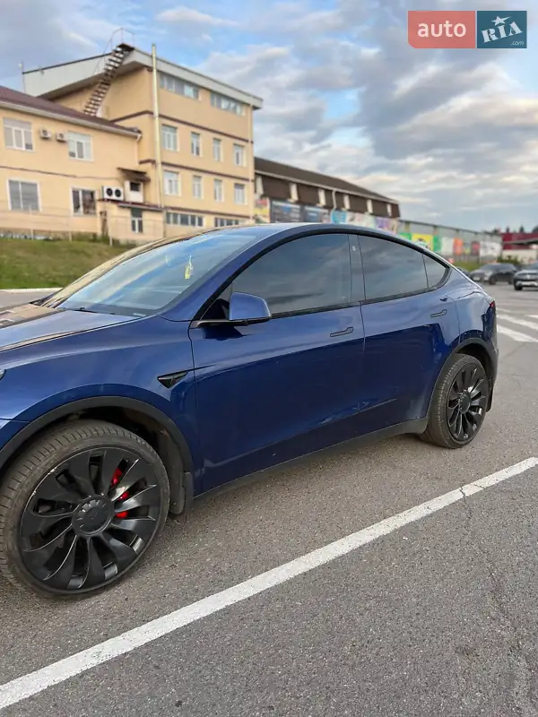 Tesla Model Y