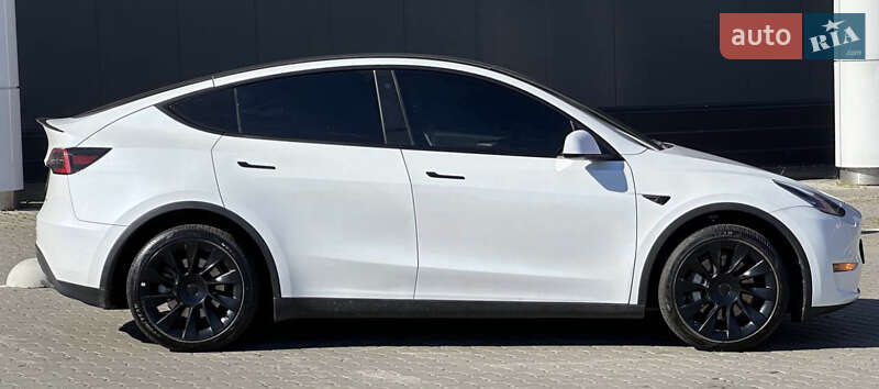 Позашляховик / Кросовер Tesla Model Y 2023 в Калинівці