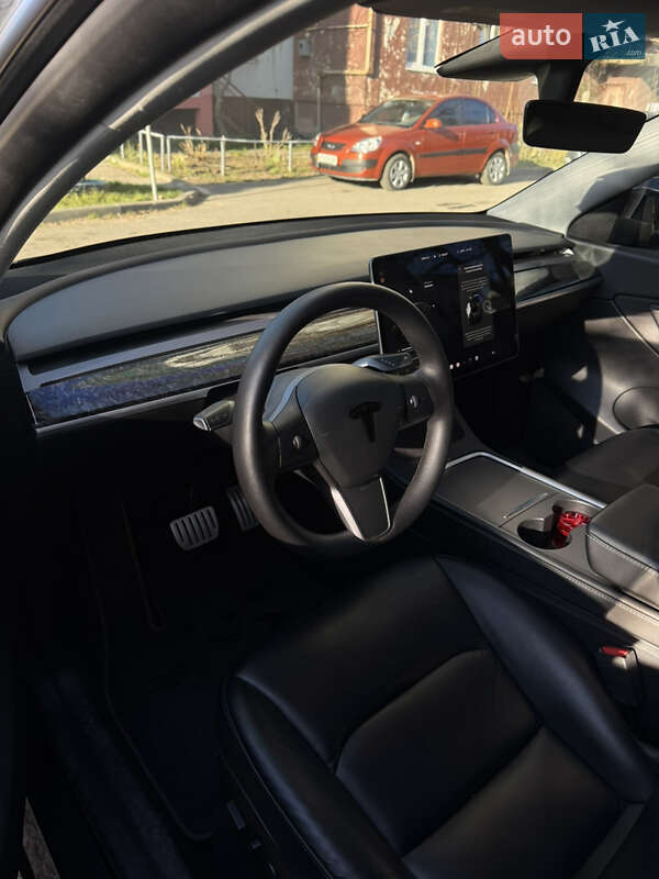 Внедорожник / Кроссовер Tesla Model Y 2021 в Ужгороде