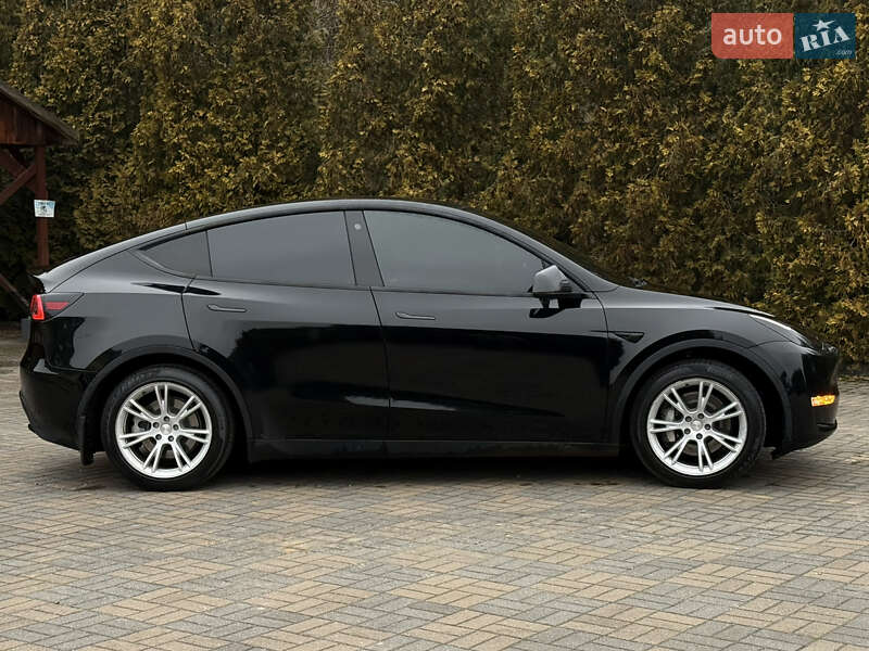 Внедорожник / Кроссовер Tesla Model Y 2021 в Городке