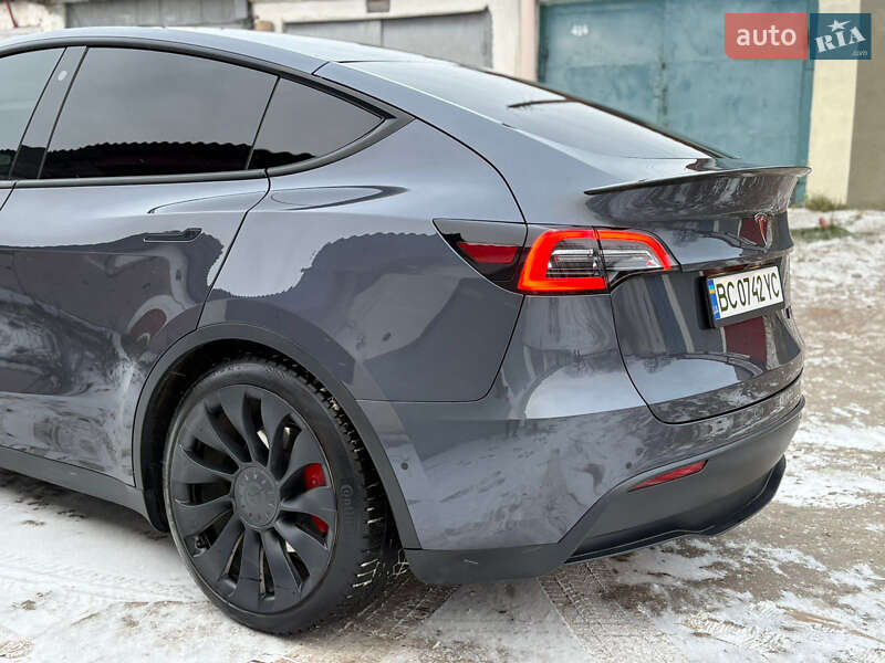 Позашляховик / Кросовер Tesla Model Y 2022 в Івано-Франківську фото 3 Позашляховик / Кросовер Tesla Model Y 2022 в Івано-Франківську