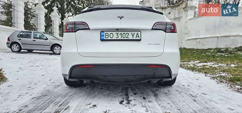 Позашляховик / Кросовер Tesla Model Y 2023 в Тернополі