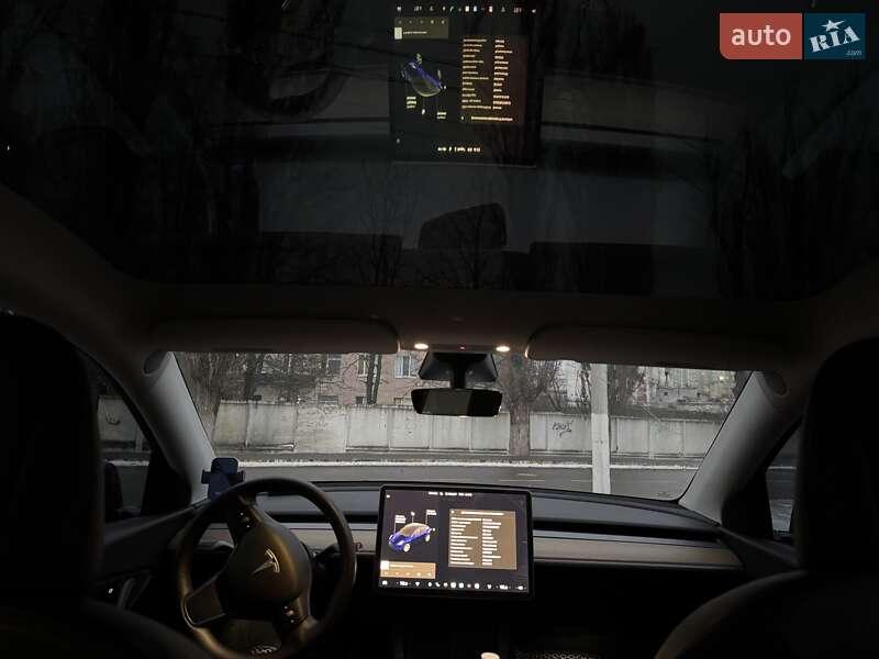 Внедорожник / Кроссовер Tesla Model Y 2021 в Киеве