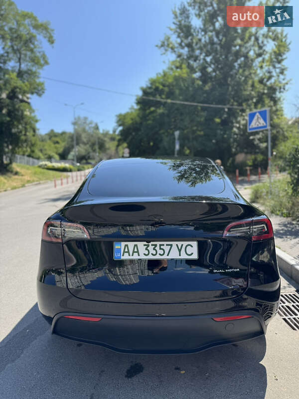 Внедорожник / Кроссовер Tesla Model Y 2023 в Киеве