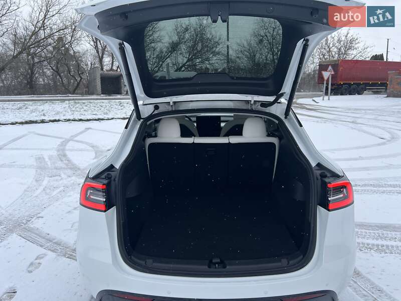 Внедорожник / Кроссовер Tesla Model Y 2020 в Ракитном