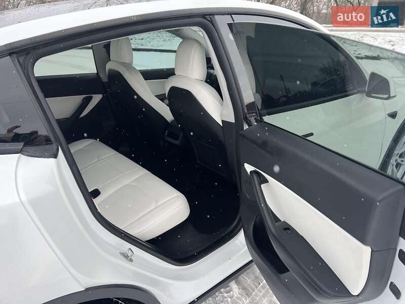 Внедорожник / Кроссовер Tesla Model Y 2020 в Ракитном