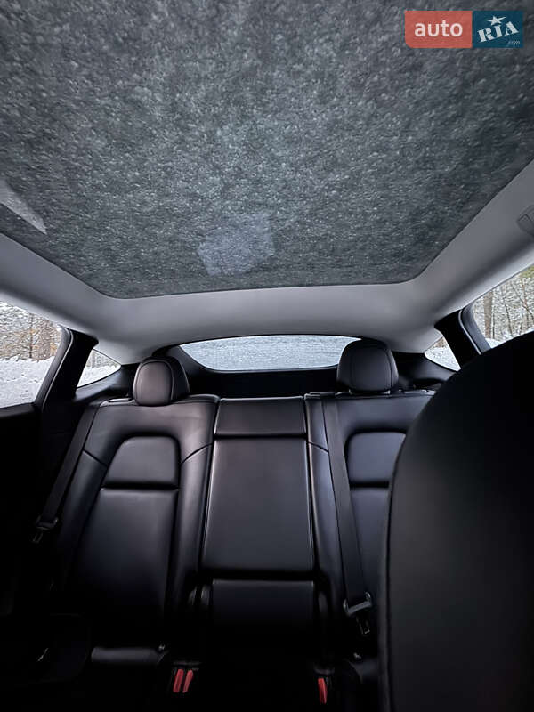 Внедорожник / Кроссовер Tesla Model Y 2021 в Черкассах