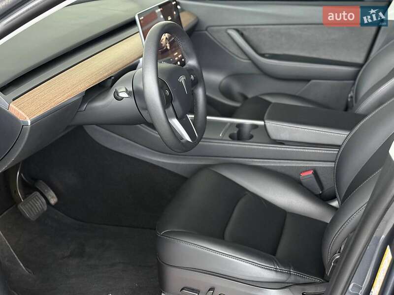 Позашляховик / Кросовер Tesla Model Y 2022 в Одесі фото 9 Позашляховик / Кросовер Tesla Model Y 2022 в Одесі
